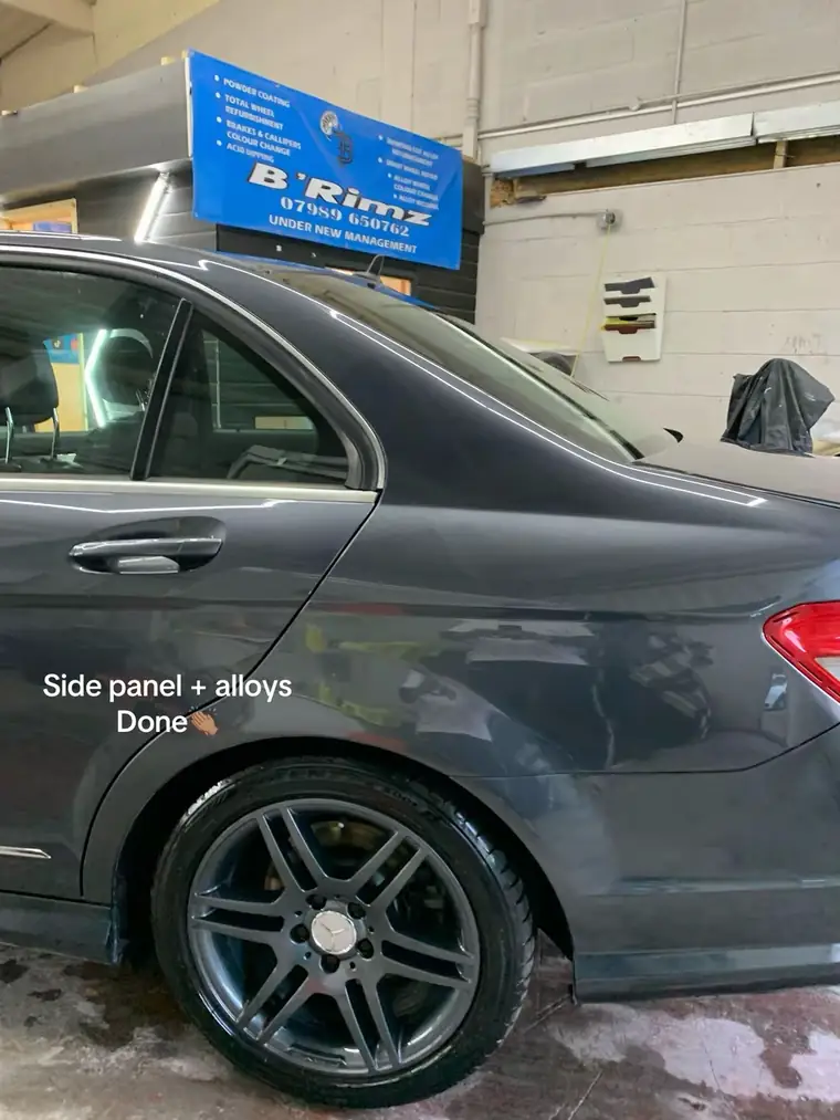 Mercedes C220 side panel resprayed with refinished alloy wheels